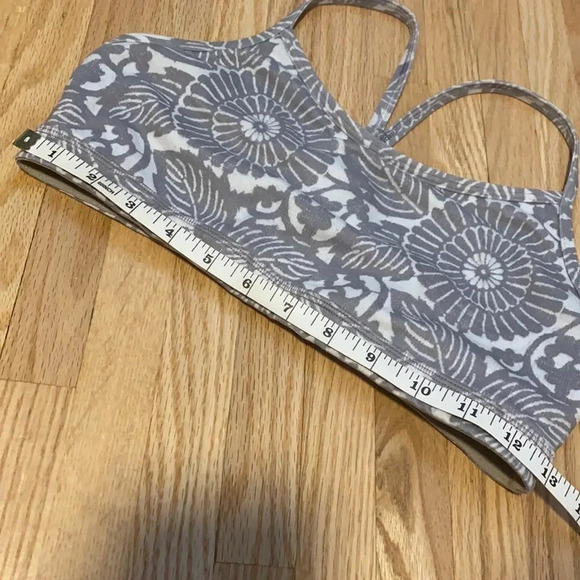 Lululemon Flow Y Bra IV in Beachy  Floral White Fossil - Picture 8 of 12